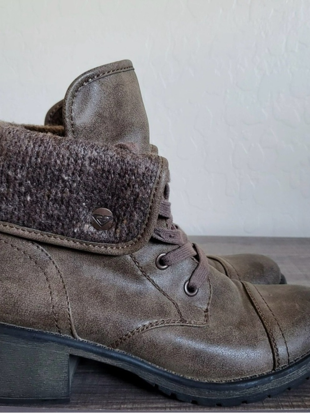 Roxy Bartlett Ankle Boots Lace-up Foldover Cuff
